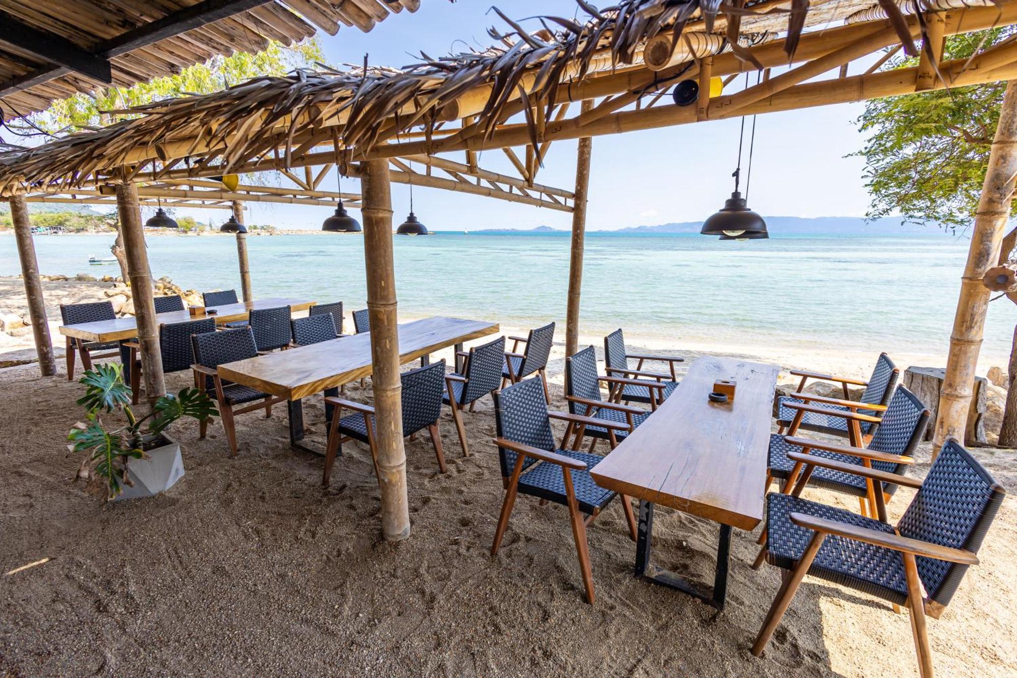Absolute Beachfront Villas Ban Tai Exterior foto